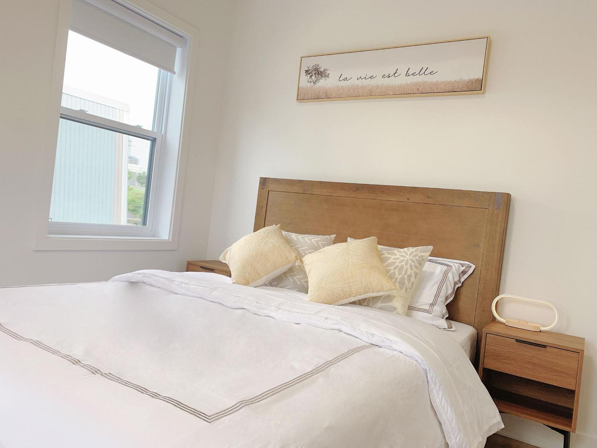 10 Minutes To Dt With Free Parking Apartment Longueuil Luaran gambar